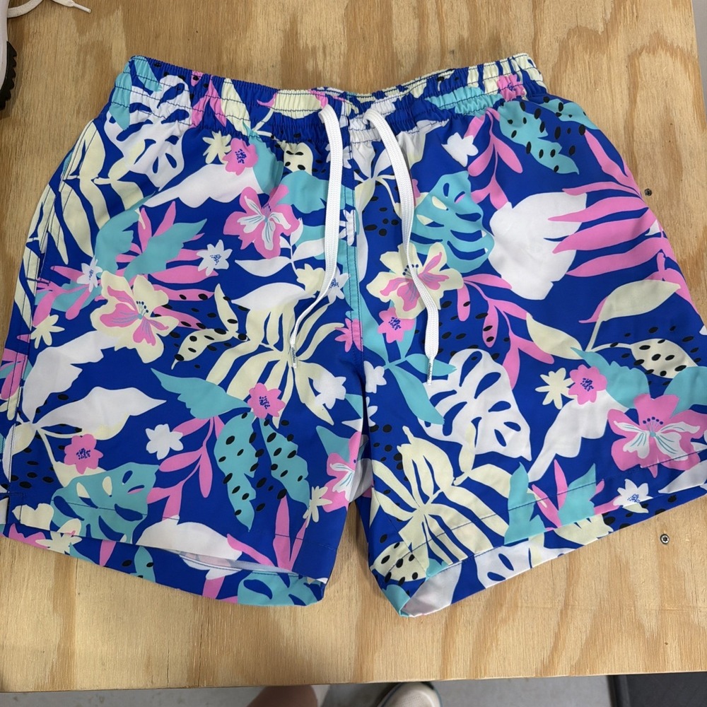 Chubbies Swim Trunks Mens Medium 5.5 Floral Tropical Swim Shorts Blue
